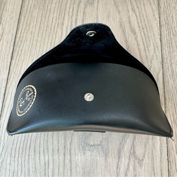 RAY-BAN SUNGLASS CASE BLACK - Picture 6 of 6